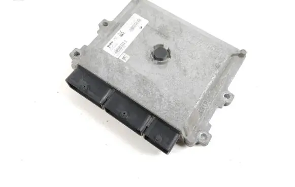 Dacia Sandero Engine control unit/module 237103009R 237102803R 121080103