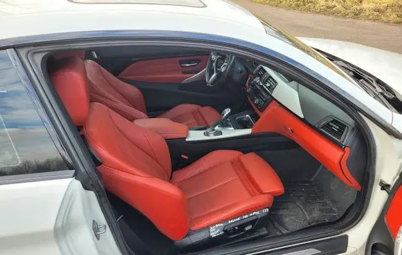 BMW 4 F32 F33 Rubber seal sliding door (on door) 