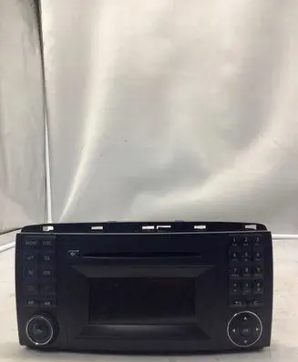 Mercedes-Benz R W251 Radio/CD/DVD/GPS head unit A2519007000