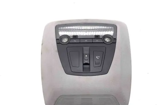 BMW 7 F01 F02 F03 F04 Front seat light 28253419 0447930003501
