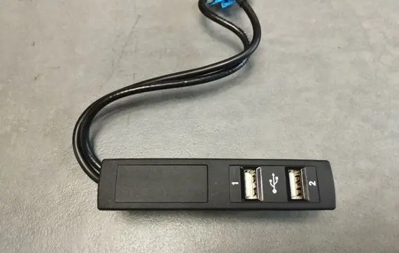 USB socket connector