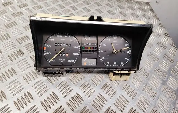 Volkswagen Jetta II Speedometer (instrument cluster) 191919033FK