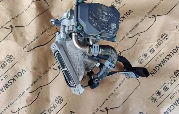 Audi A6 C7 Throttle valve 04L128063T A2C94859900