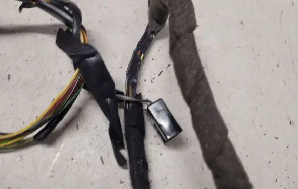Opel Insignia A Front door wiring loom 13264922 2GW