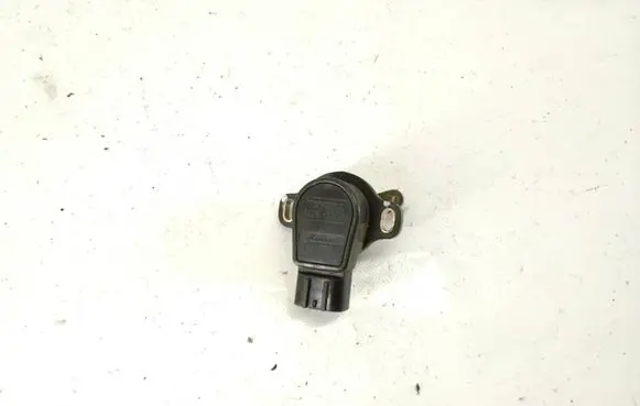 Accelerator throttle pedal