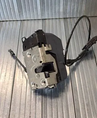 Renault Espace - Grand espace IV Rear door lock