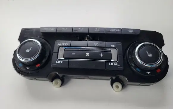Skoda Superb B6 (3T) Climate control unit