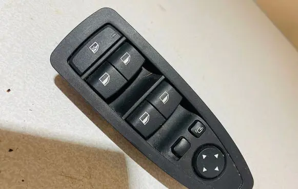 BMW X1 F48 F49 Electric window control switch 9362116