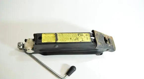Audi A3 S3 8P Lift Jack 1K0011031C