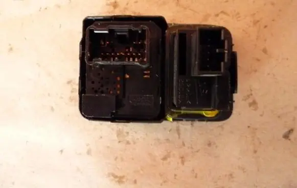 Honda CR-V Electric window control switch AH0215 I348