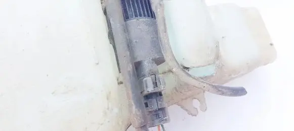 Renault Scenic I Windscreen/windshield washer pump