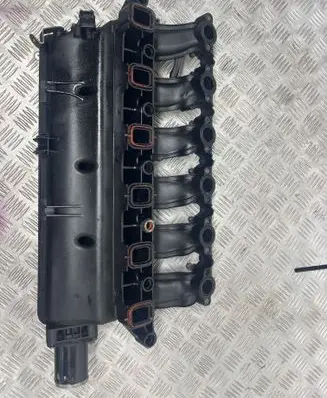 BMW 5 E39 Intake manifold 2247439 PA66GF35