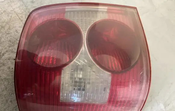 Volkswagen PASSAT B5.5 Rear/tail lights 3B9945095AA