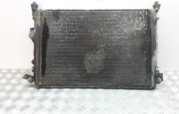 Renault Scenic I Coolant radiator 863322Z