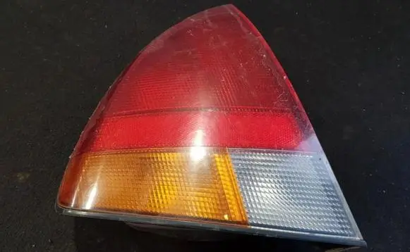 Mitsubishi Carisma Rear/tail lights