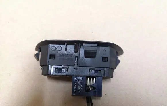 Citroen C5 Other switches/knobs/shifts 9682436777