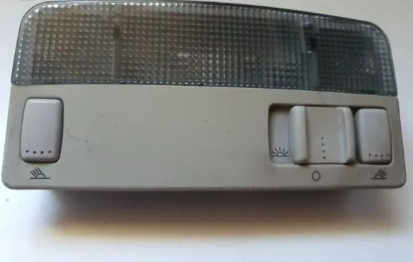 Volkswagen PASSAT B5 Front seat light 3B0947105