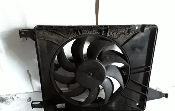 Nissan Qashqai Electric radiator cooling fan 5393199