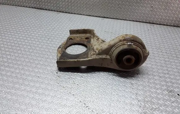 SsangYong Kyron Front differential bracket 