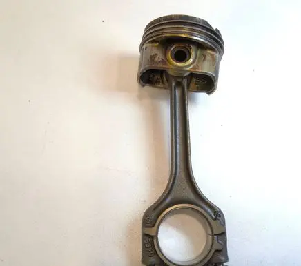 Volkswagen Golf VII Piston 