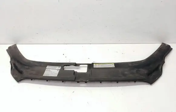 Audi Q7 4L Radiator trim 8K0010520A 06E010504BD