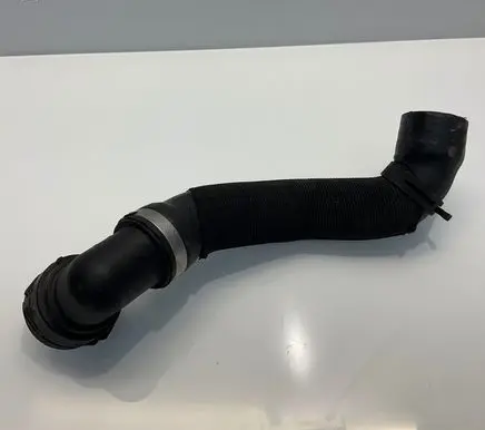 Porsche Macan (95B) Engine coolant pipe/hose 95B122101F