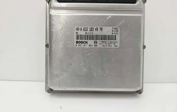 Mercedes-Benz C W203 Engine control unit/module A6121534979 0281011068 0228RTF186