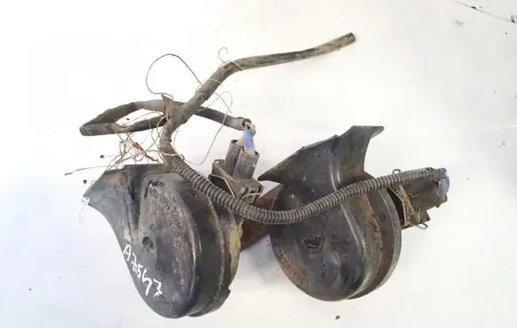 Volkswagen PASSAT B5 Horn signal e20092018