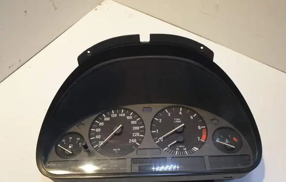 BMW 5 E39 Speedometer (instrument cluster) 87001313