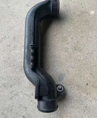 Intercooler hose/pipe