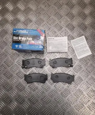 Nissan 200 SX Brake pads (rear) LP1590