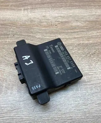 Volkswagen Touran I Gateway control module 1K0907530B 1K0907951