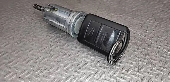Opel Meriva A Ignition lock 13168306 B5792