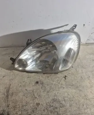 Toyota Yaris Headlight/headlamp 0821211f5l