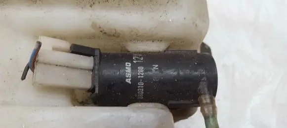 Mazda MX-3 Windscreen/windshield washer pump 8603101260 860310-1260