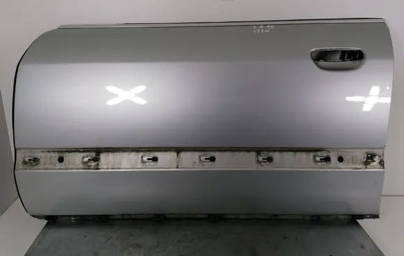 Audi A8 S8 D2 4D Front door LY7W