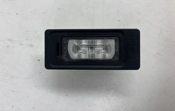 Audi Q3 8U Number plate light 4G0943021