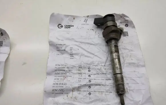 BMW 3 F30 F35 F31 Fuel injector 0445110289
