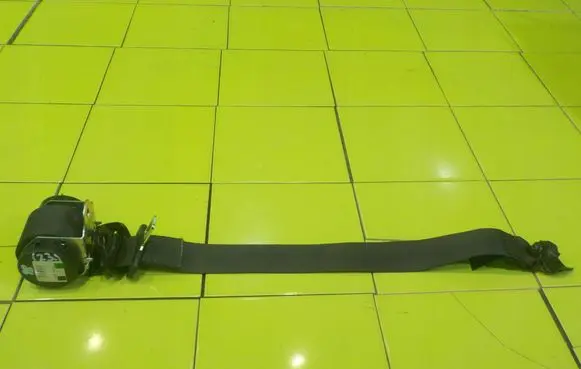 Opel Zafira C Rear seatbelt F13332242 BEZPIECZENSTWA
