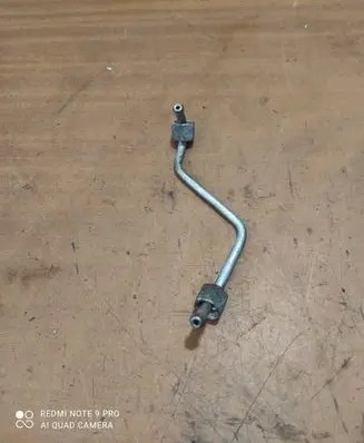 KIA Carnival Fuel injector supply line/pipe 