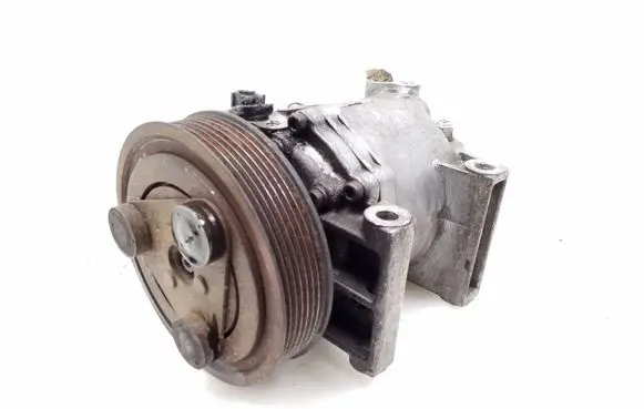 Nissan Terrano Air conditioning (A/C) compressor (pump) 92600EB40B