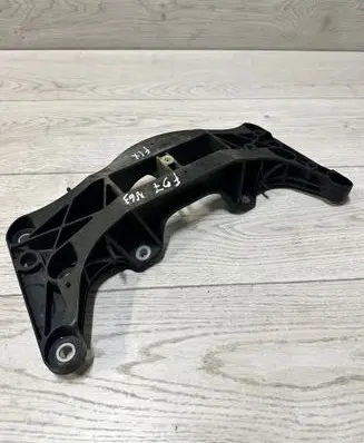 BMW 5 GT F07 Gearbox mounting bracket 6788568 69261510 230034