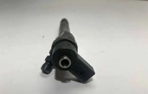Mercedes-Benz E W211 Fuel injectors set A6480700