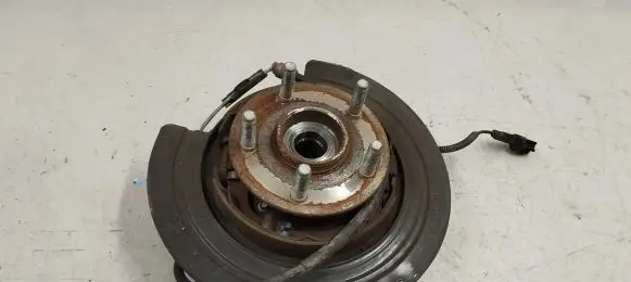 Jeep Grand Cherokee Rear wheel hub 04877112ac 05154230af