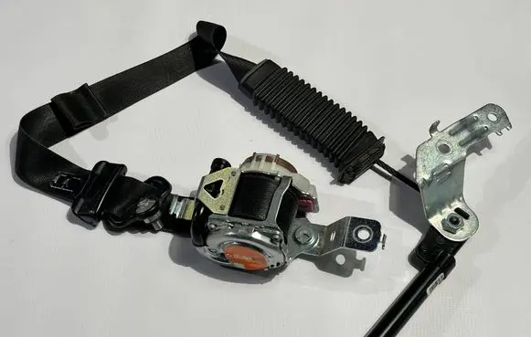 Ford F150 Front seatbelt FL3B16612D65AN