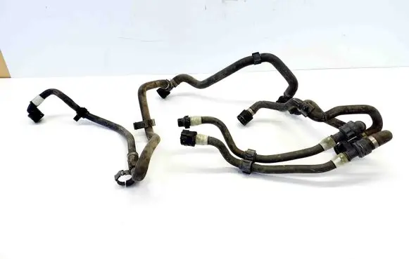 BMW i4 Engine coolant pipe/hose 8477901 8475694