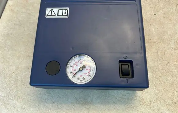 Honda Civic Tire air pump compressor D88696