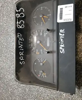 Mercedes-Benz Sprinter W901 W902 W903 W904 Speedometer (instrument cluster)