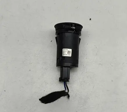 Volvo V60 USB socket connector 32231928