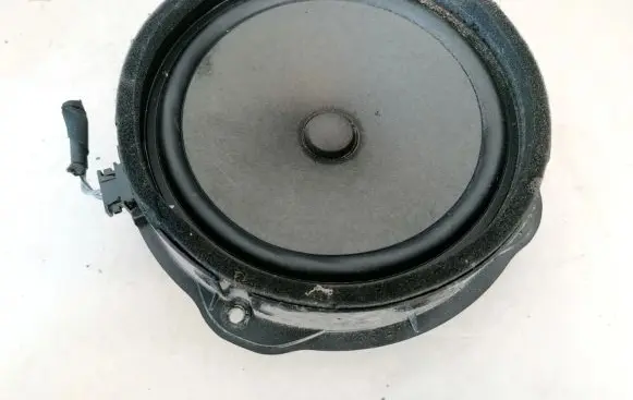 Audi A3 S3 8V Front door speaker 8v0035415c